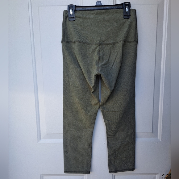 Lululemon leggings💚 - Picture 2 of 7